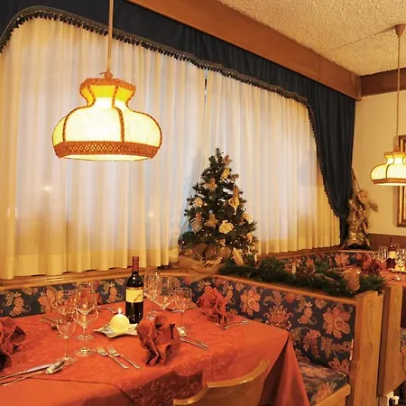 伊登别墅酒店 酒店 罗卡皮耶托雷